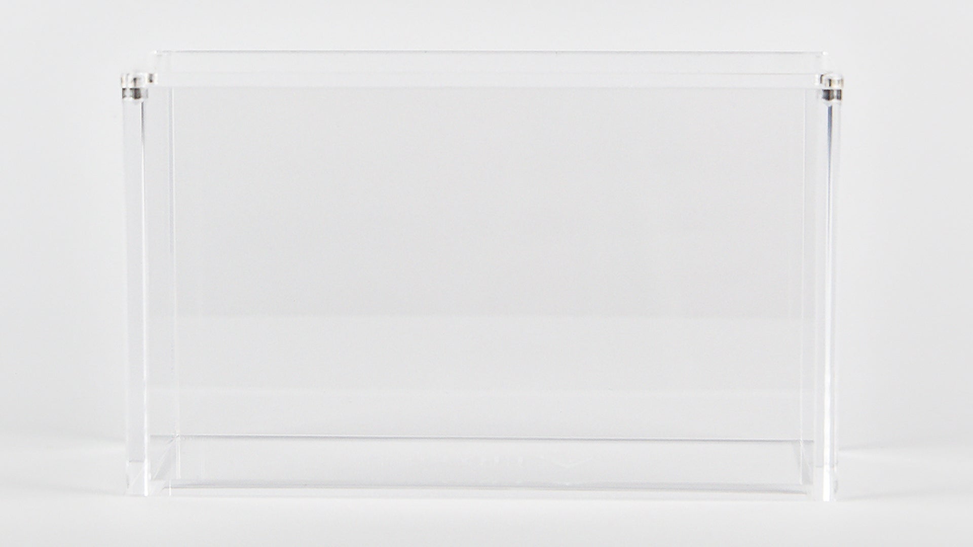 Magic: The Gathering Draft Booster Box (36 packs) - Acrylic Case