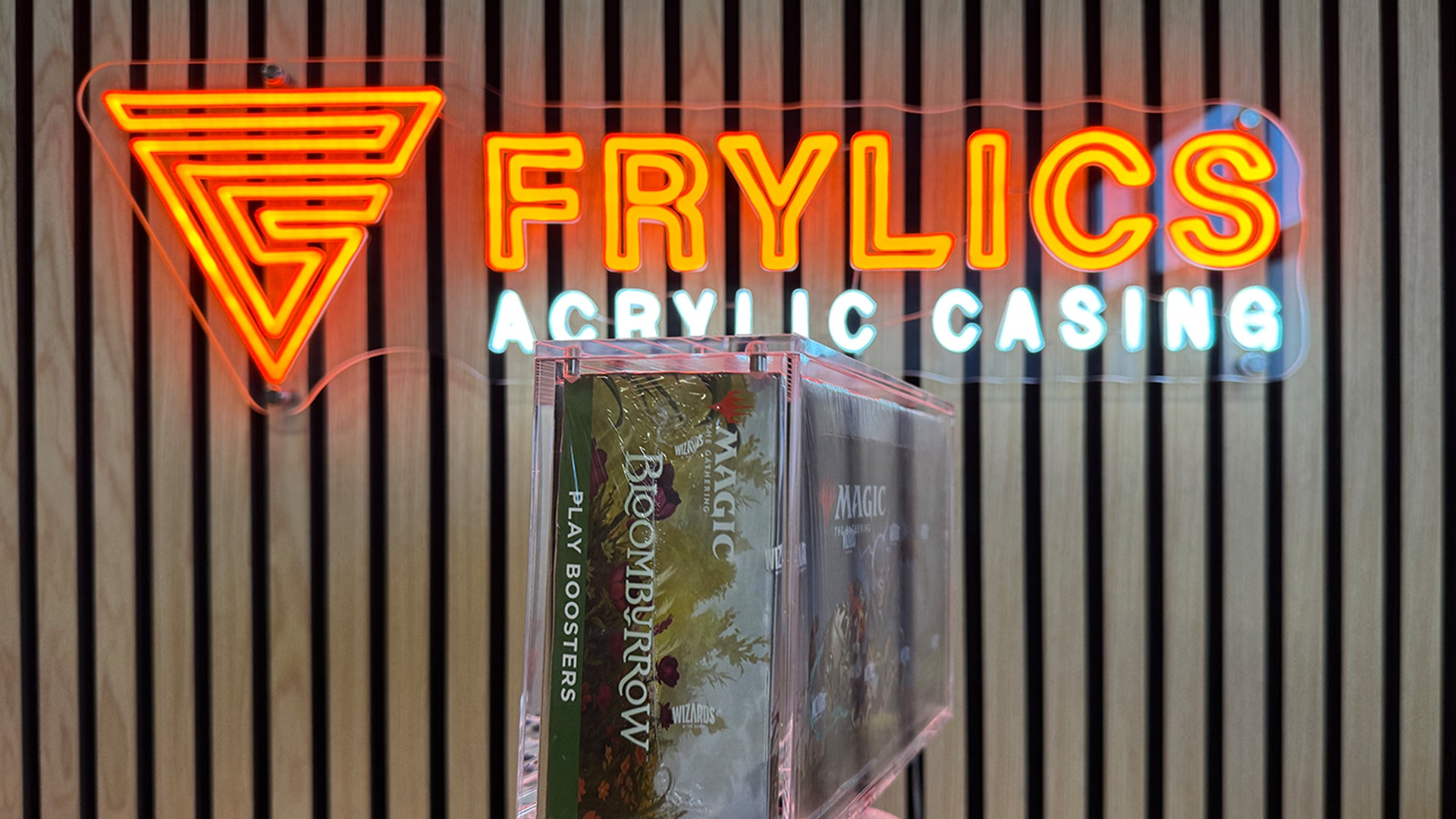 Magic: The Gathering Draft Booster Box (36 packs) - Acrylic Case