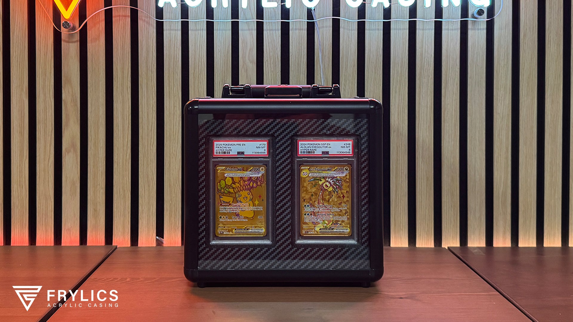 Graded card slab koffer 2' Display