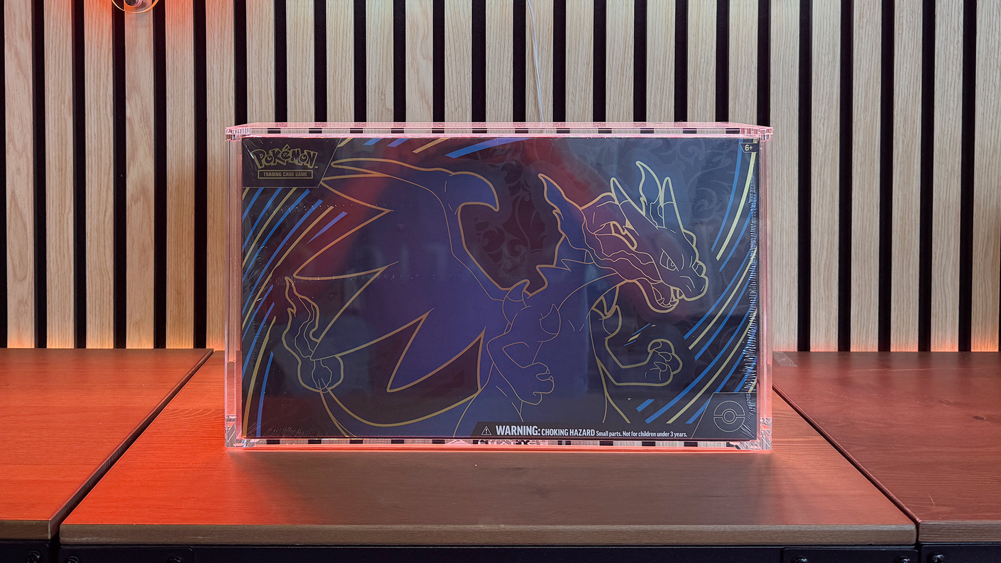 Pokémon Charizard X EX Ultra Premium Collection in Frylics Acryl Case voorkant