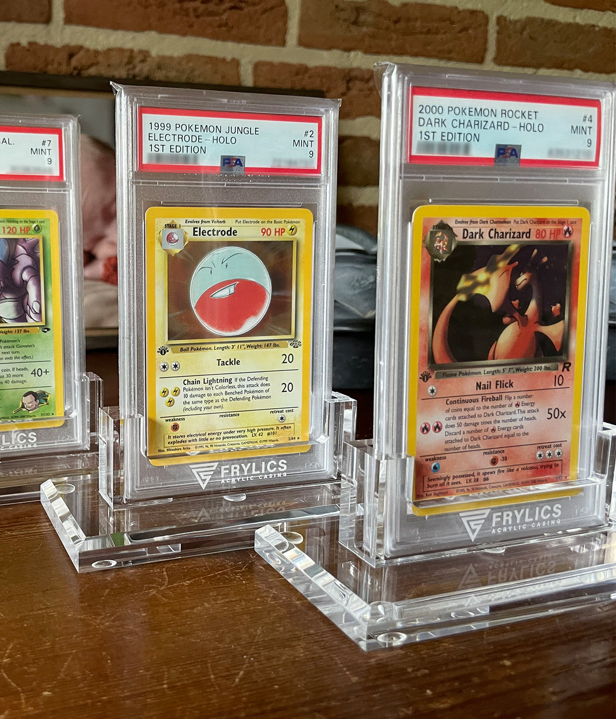 klantfoto graded slab stands acryl case