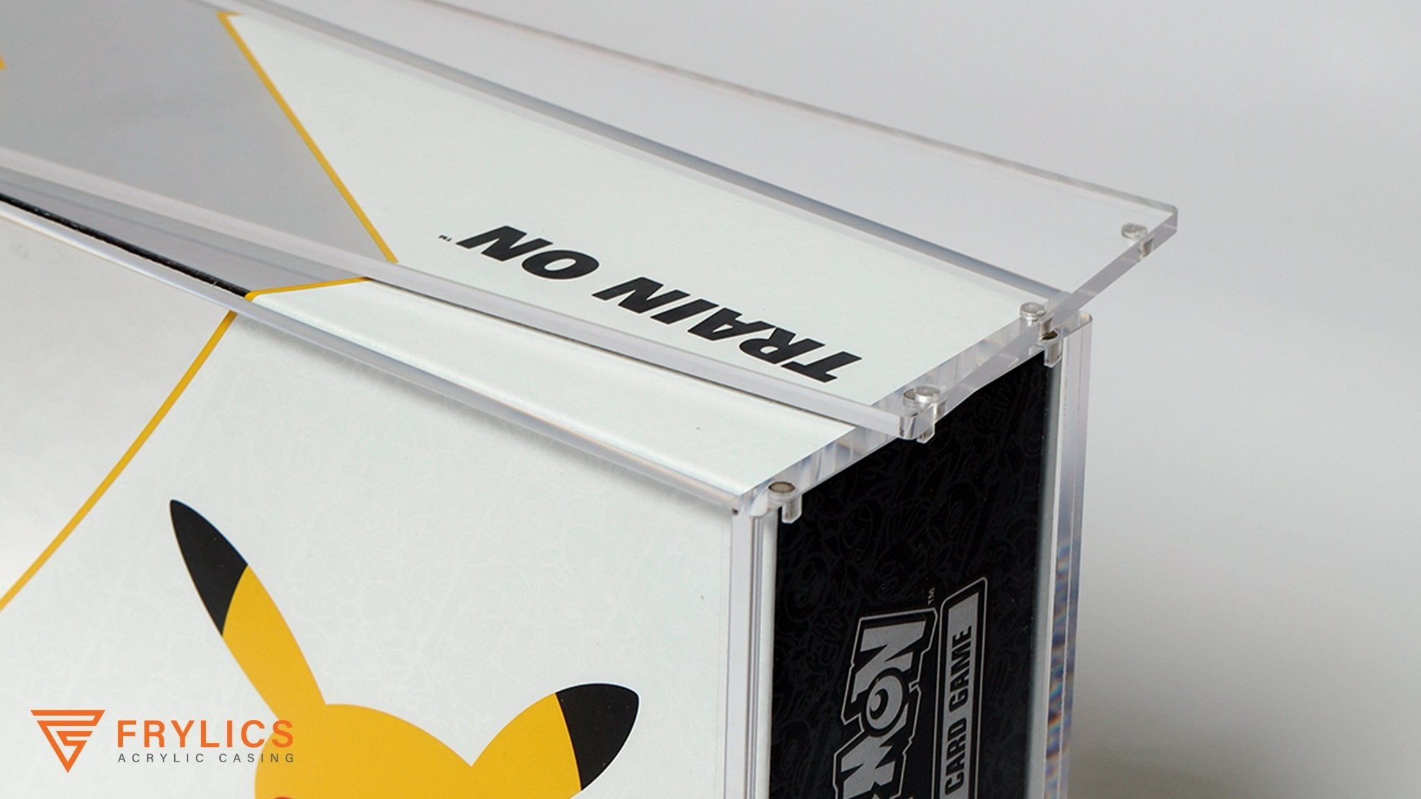 Ultra-Premium Collection Celebrations - Pokémon acryl case - Frylics - UPC Ultra Premium Collection Celebrations Acryl case