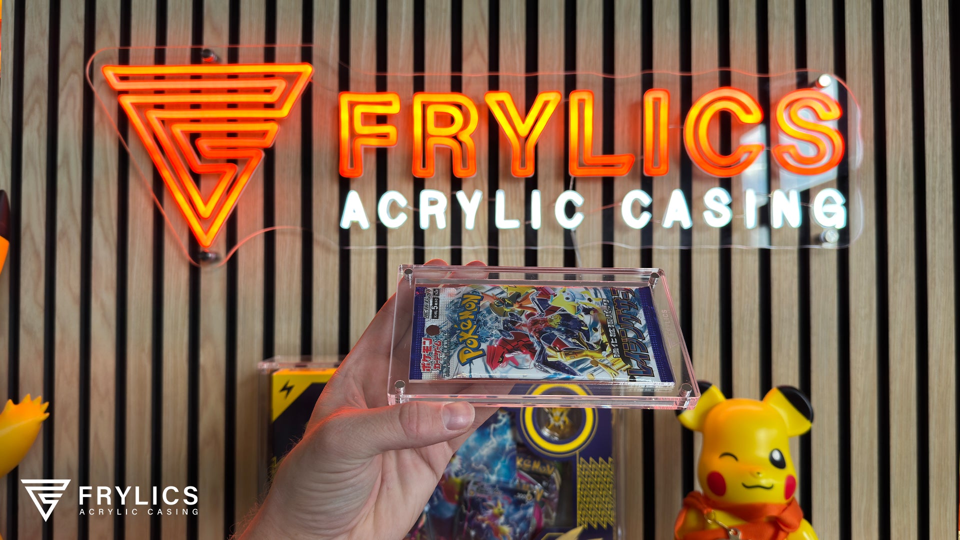 Frylics Booster Pack 1-slot acryl case voor Japanse packs in de lucht