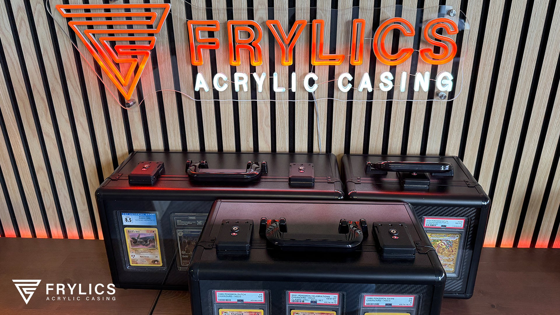 Graded card slab koffer 2' Display