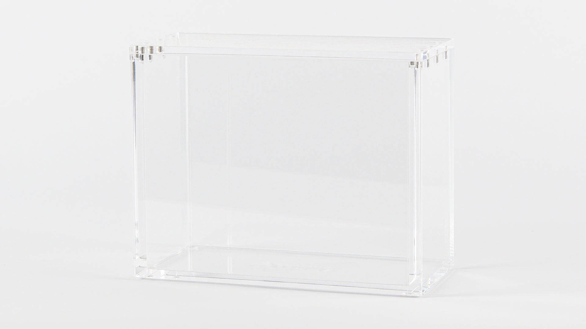 Acrylic Case - One Piece OP-4+ & EB-01 + (English)